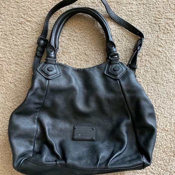 Marc Jacobs Handbags - Marc jacobs purse